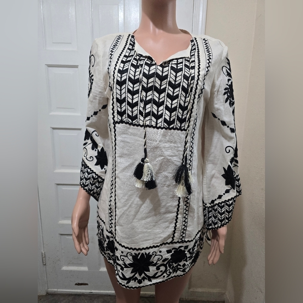 Chico's Black and White Embroidered Tunic